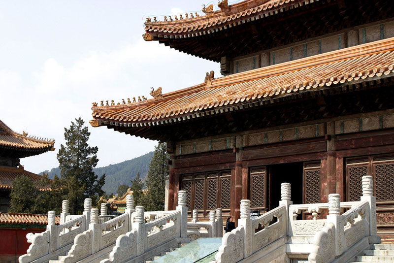 the Eastern Qing Tombs11