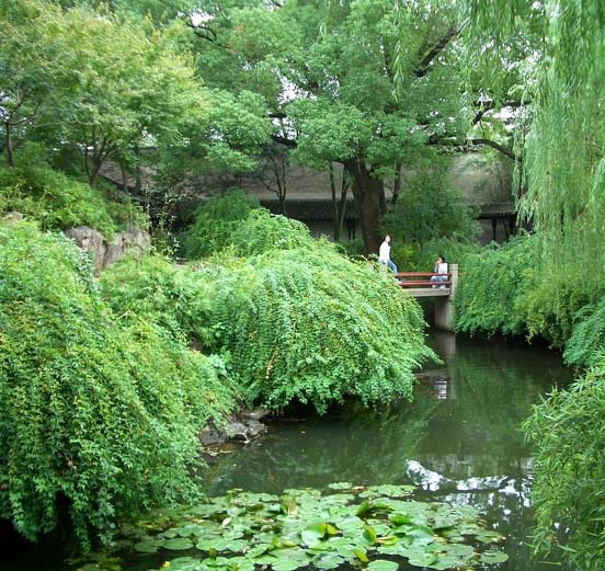 photo of the Lingering Garden11