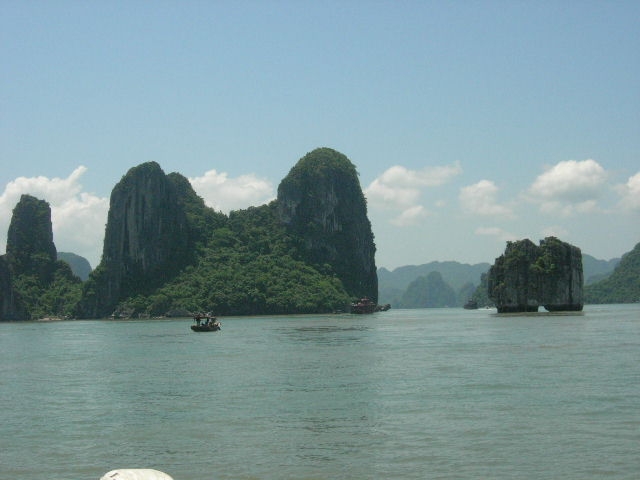 photo of Travel to Halong Bay in Vietnam