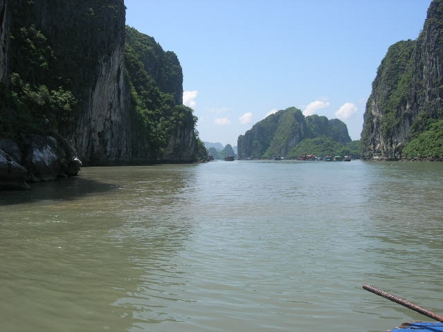 photo of Travel to Halong Bay in Vietnam