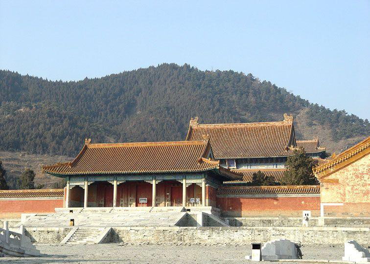 photo of the Eastern Qing Tombs9