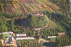 photo of Zhaojun's Tomb1