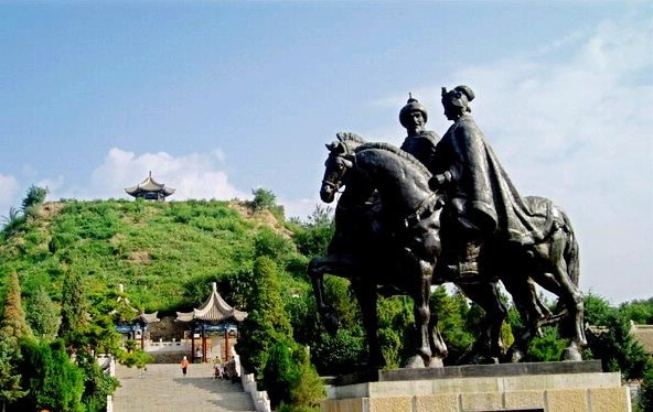 photo of Zhaojun's Tomb9