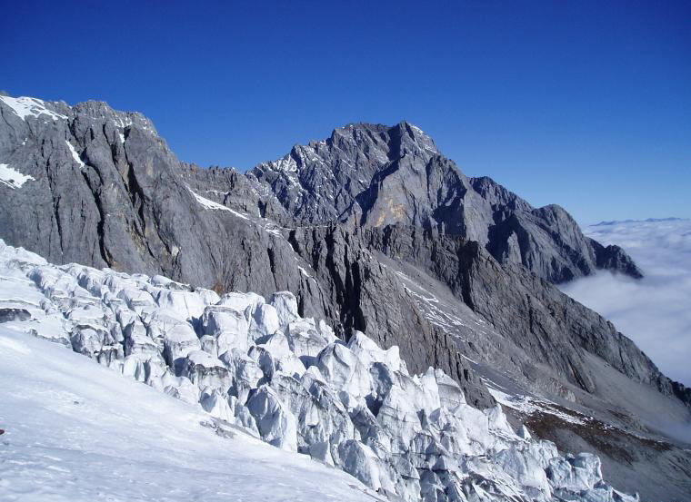 photo of Mountain Jade Dragon Snow-capped3