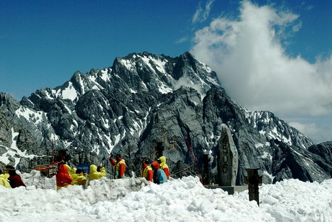 photo of Mountain Jade Dragon Snow-capped8