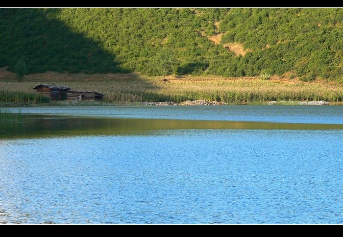 photo of Lugu Lake