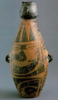 photo of Gourd-shaped bottle painted with the design of bird and fish