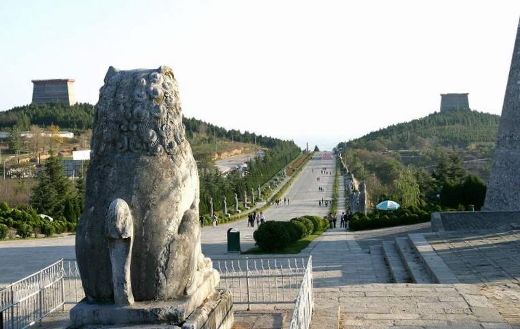 photo of Qianling Tomb5