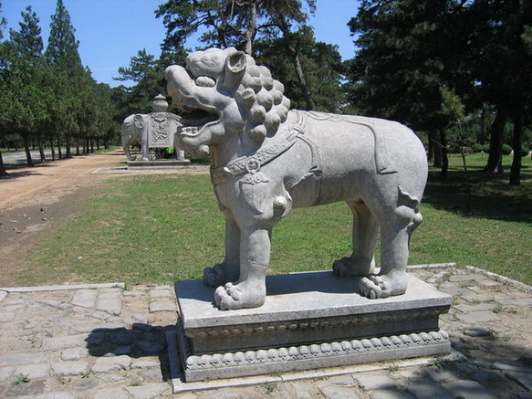 photo of the Western Qing Tombs14