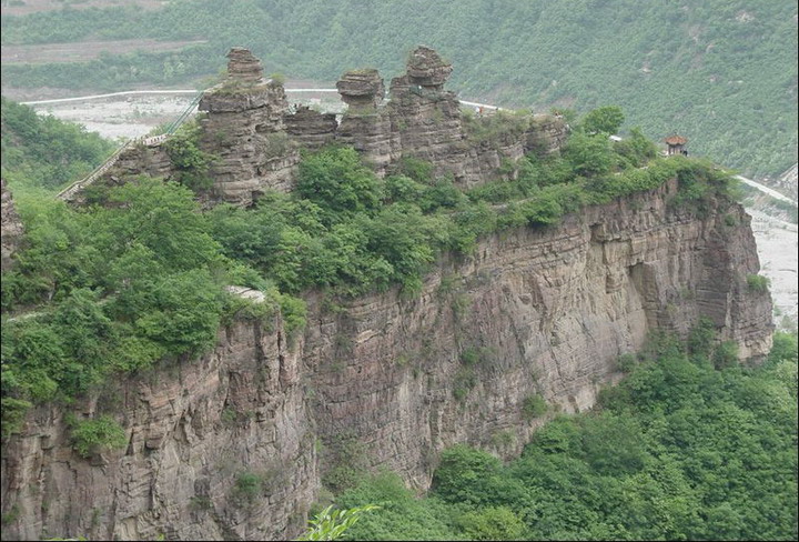 photo of Taihang Great Valley Scenic Area1