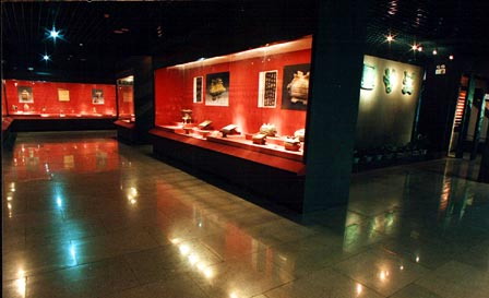 photo of The Exhibition Hall of Picking the Best from Treasures of the Guo State1