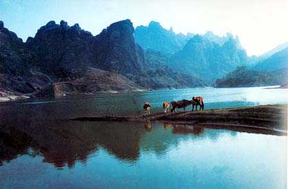 photo of Tianmo Lake