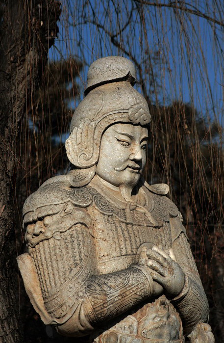 photo of stone statue of human2