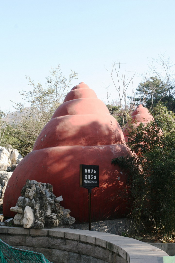 photo of Red Snails Temple13