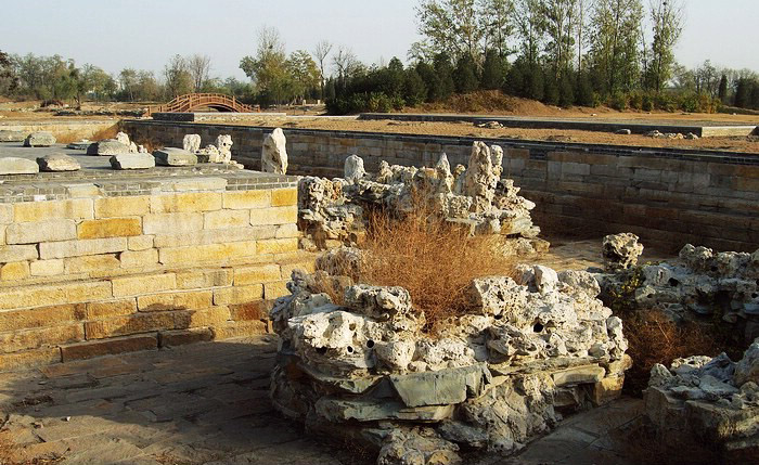 photo of Ruins of Winter Palace11