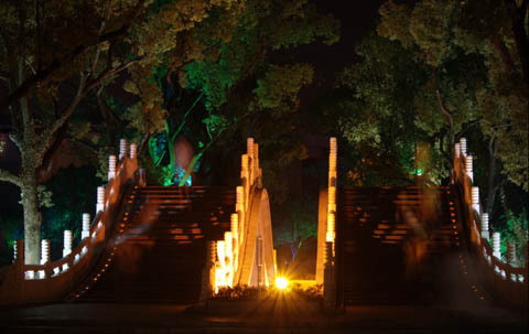 photo of Twin-Bridge of Aged Banyan2