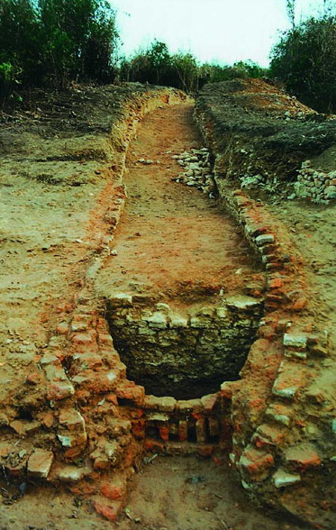 photo of the site of an ancient kiln at Yulinting2