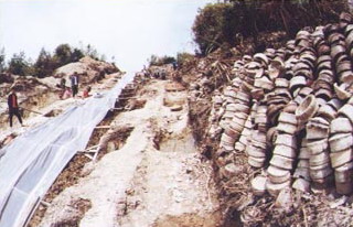 photo of the site of an ancient kiln at Yulinting3