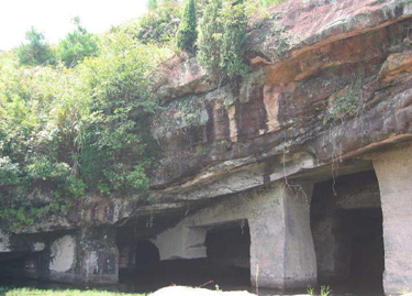 photo of Huashan Mysterious Grottos1