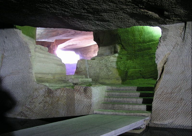 photo of Huashan Mysterious Grottos6