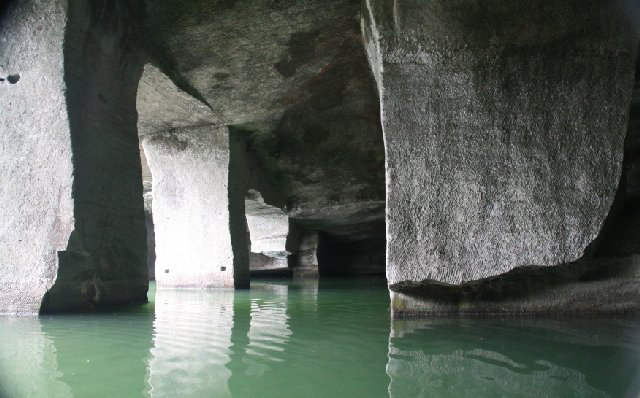 photo of Huashan Mysterious Grottos10