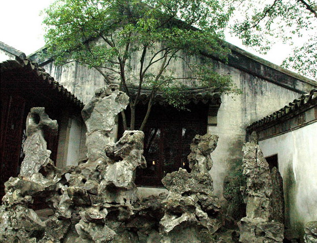 photo of the Lingering Garden5