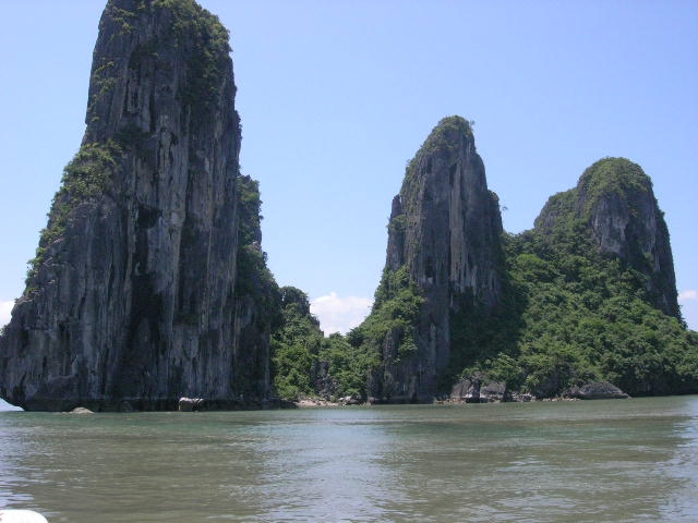 photo of Travel to Halong Bay in Vietnam