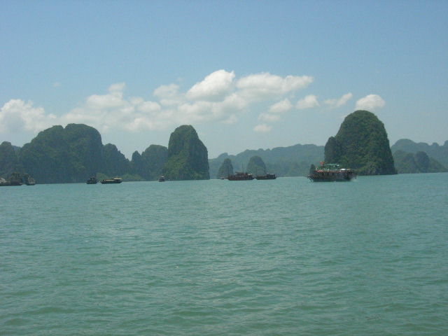 photo of Travel to Halong Bay in Vietnam