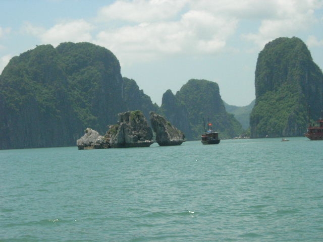 photo of Travel to Halong Bay in Vietnam