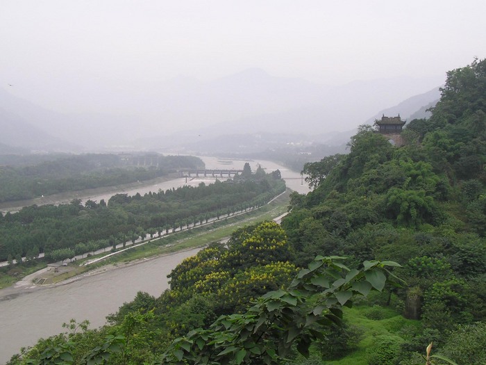 The Dujiangyan Irrigation System4