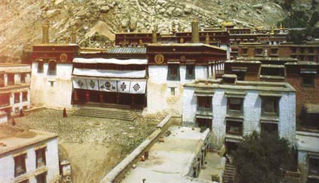 photo of Sera Monastery5