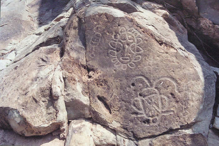 photo of Mountain Helan Rock Art1