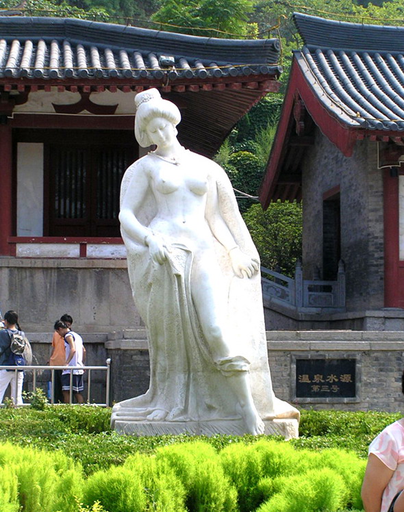 photo of the Statue of Yang Guifei