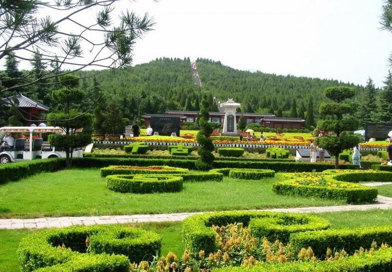 photo of Mausoleum of Emperor Qin Shihuang2