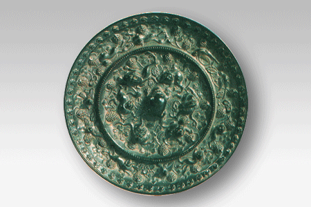 Bronze Mirror with Lucky Animal and Grape Patterns (Tang Dynasty)