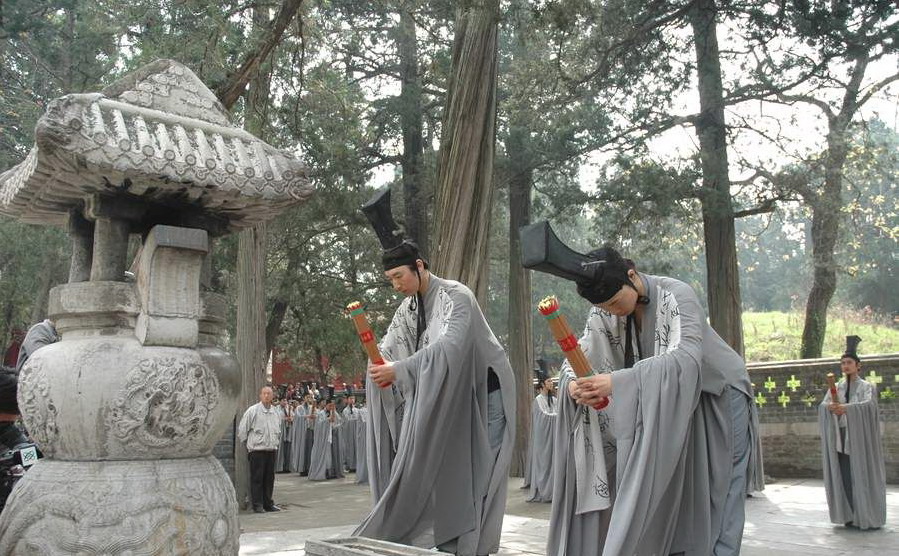 photo of Confucius Cemetery10