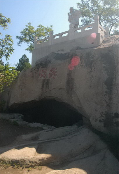 Mengjiangnu Temple6