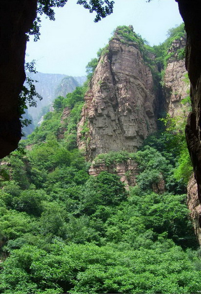 Mountain Zhangshiyan Scenic Area1