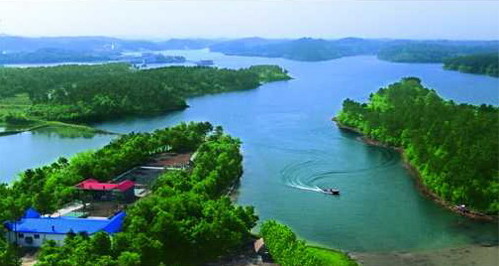 photo of Nanwan Lake1