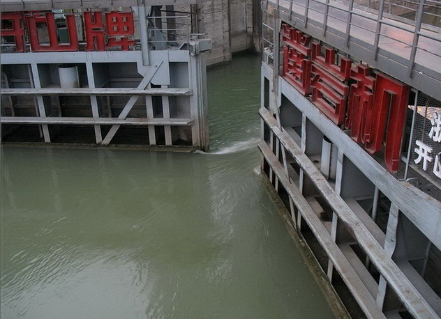 Gezhou Dam13