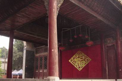 Gongcheng County Wu Temple3