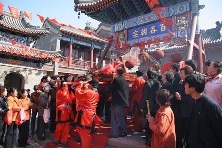 The Temple of the Queen of Heaven4