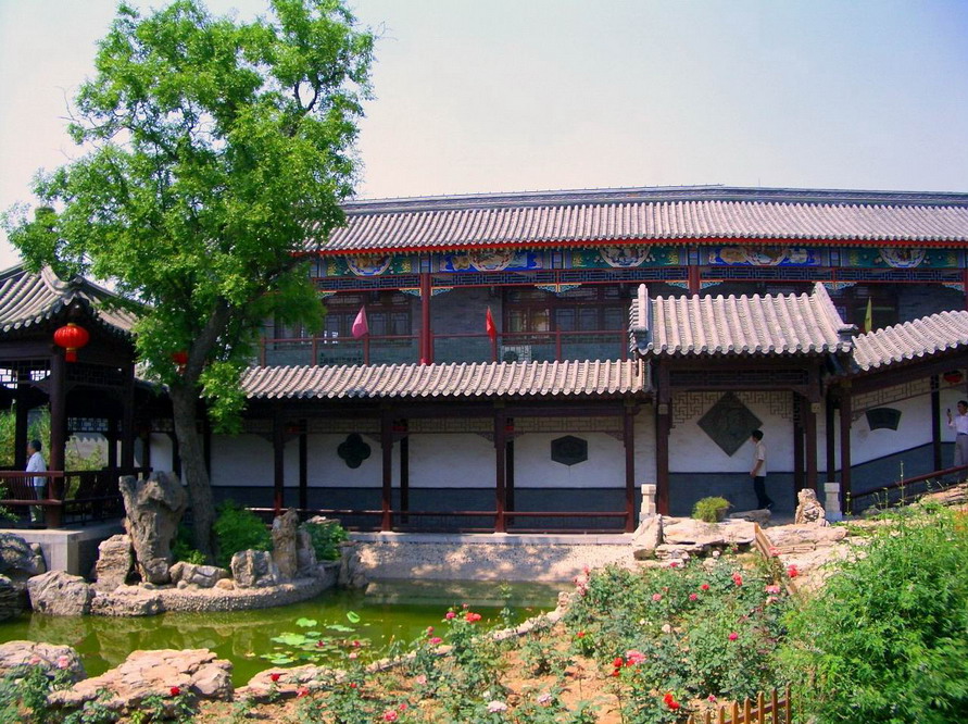 The dwelling of Shi Family12