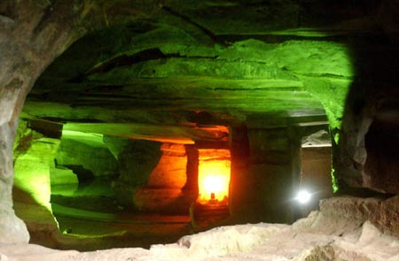 Huashan Mysterious Grottos14